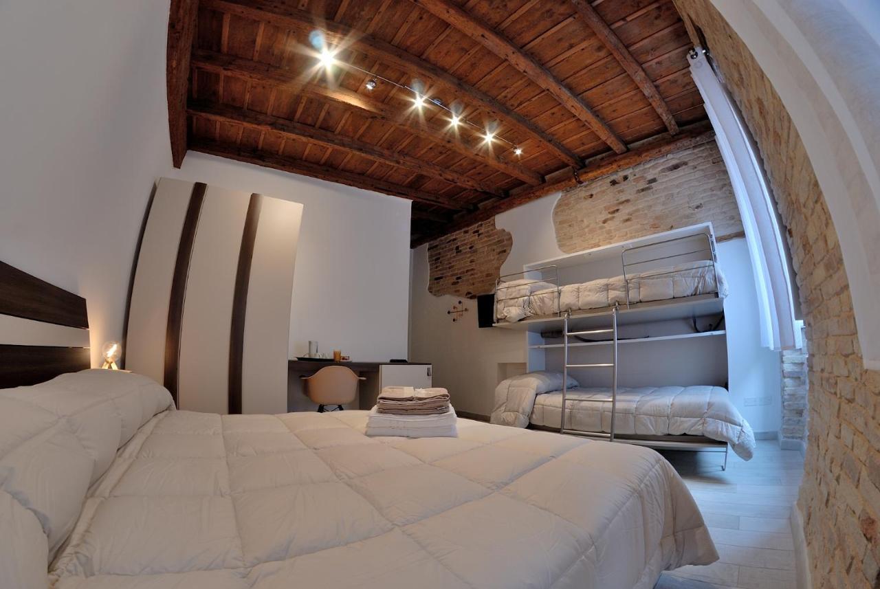 لوريتو B&B Del Corso المظهر الخارجي الصورة